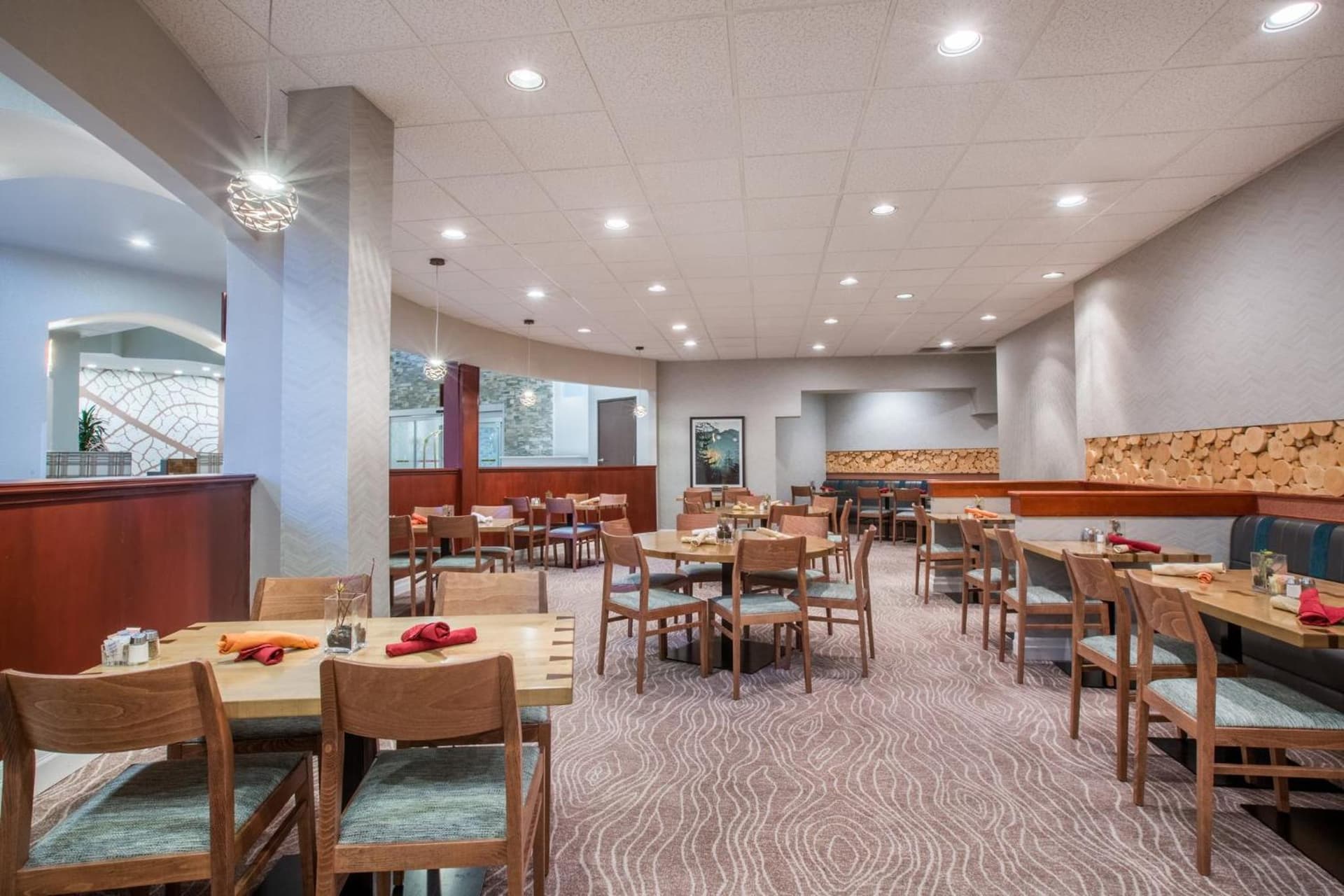 AC Hotel by Marriott Portland Lake Oswego gallery photo in Lake Oswego, OR — image 46