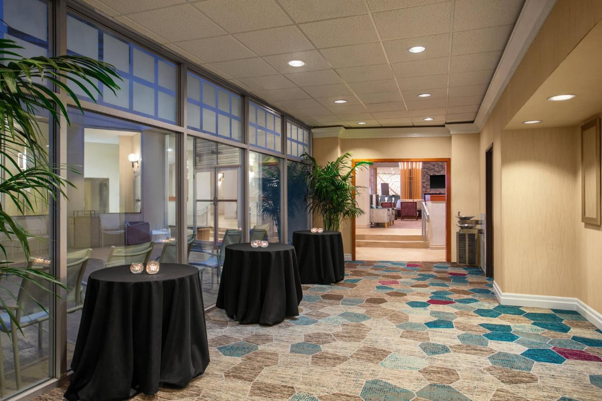 AC Hotel by Marriott Portland Lake Oswego gallery photo in Lake Oswego, OR — image 30