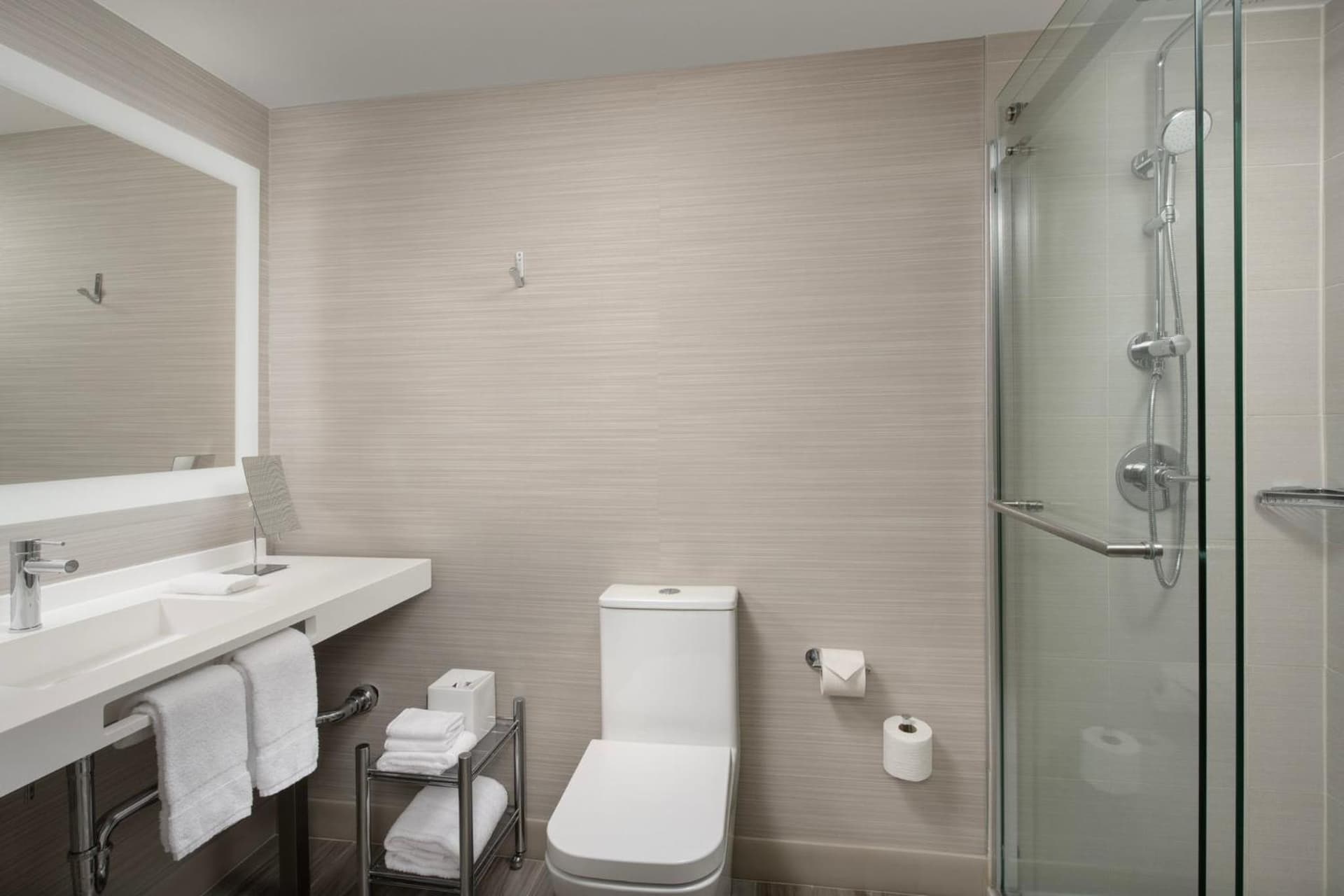 AC Hotel by Marriott Portland Lake Oswego gallery photo in Lake Oswego, OR — image 14