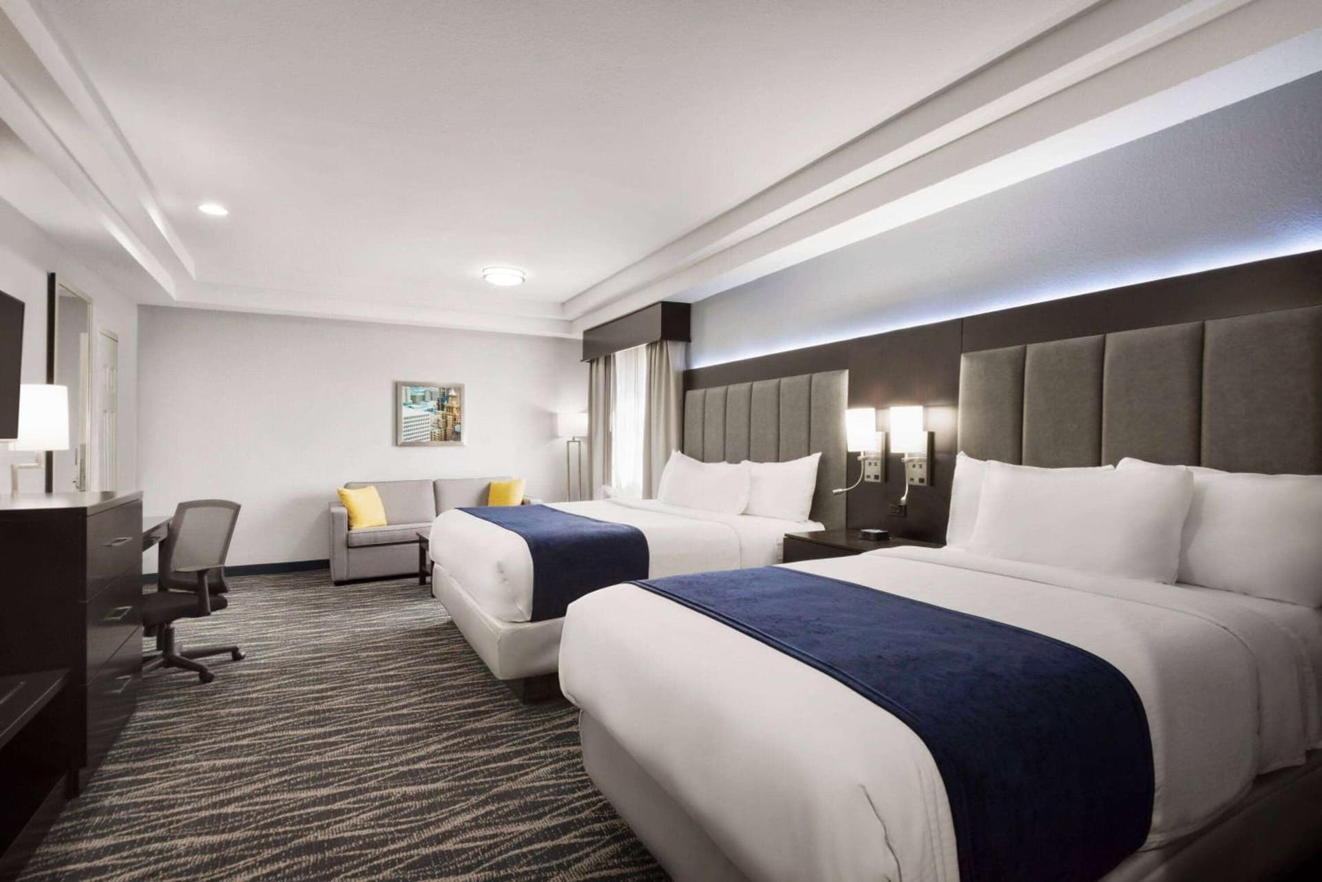 Days Inn & Suites by Wyndham Houston Hobby Airport gallery photo in Houston, TX — image 42