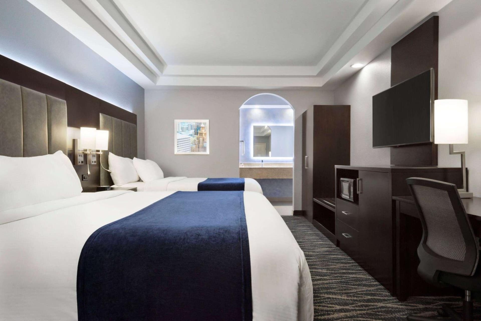 Days Inn & Suites by Wyndham Houston Hobby Airport gallery photo in Houston, TX — image 16