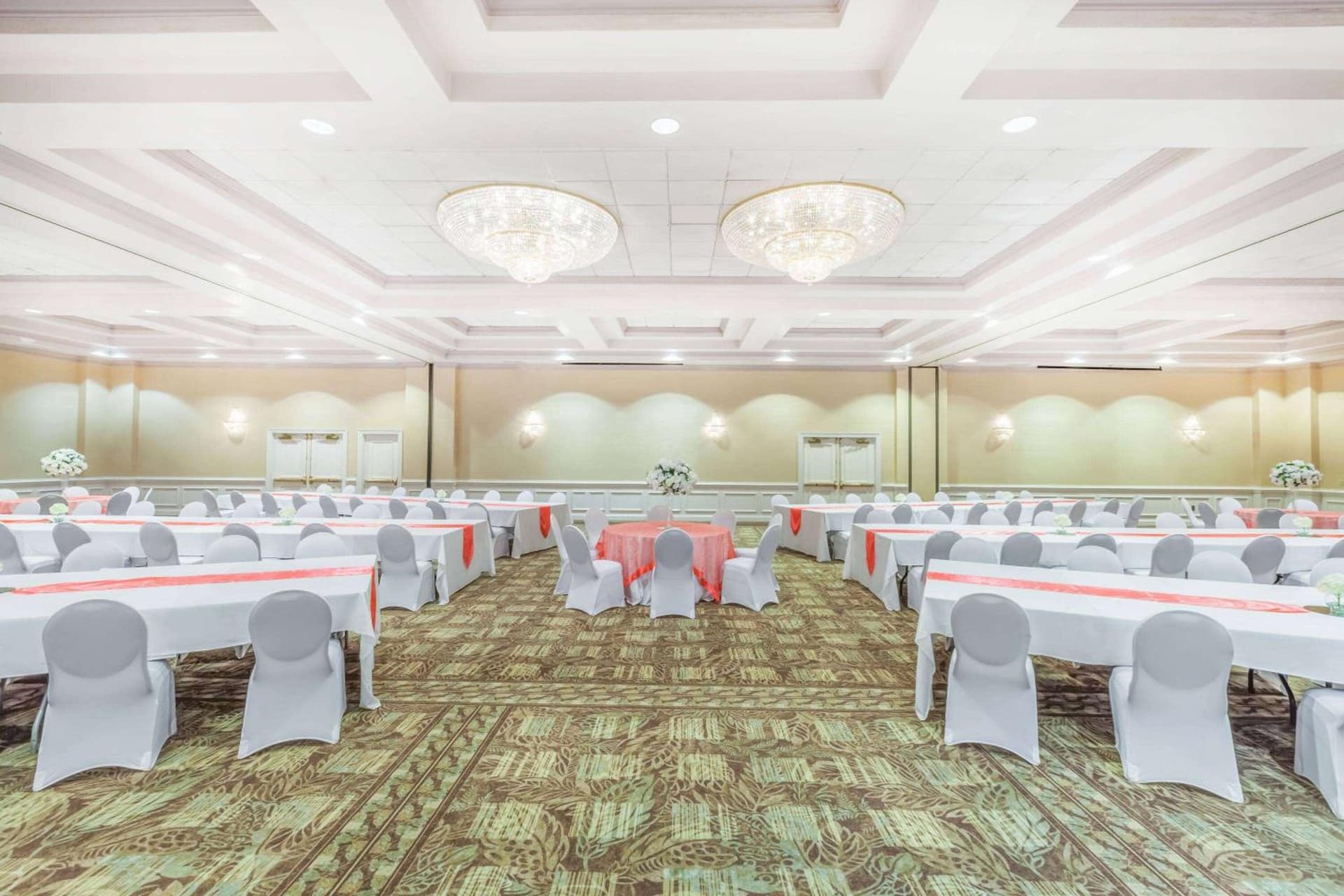 Wyndham Virginia Beach Oceanfront gallery photo in Virginia Beach, VA — image 32