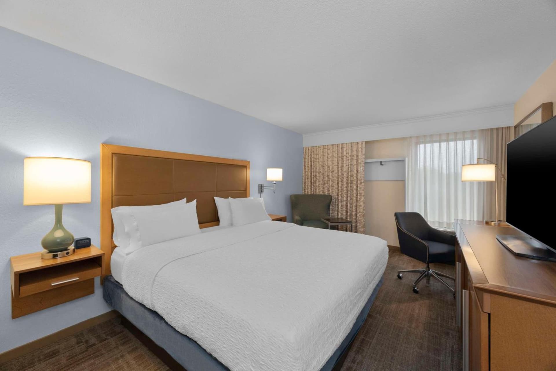Hampton Inn by Hilton Milford gallery photo in Milford, CT — image 42
