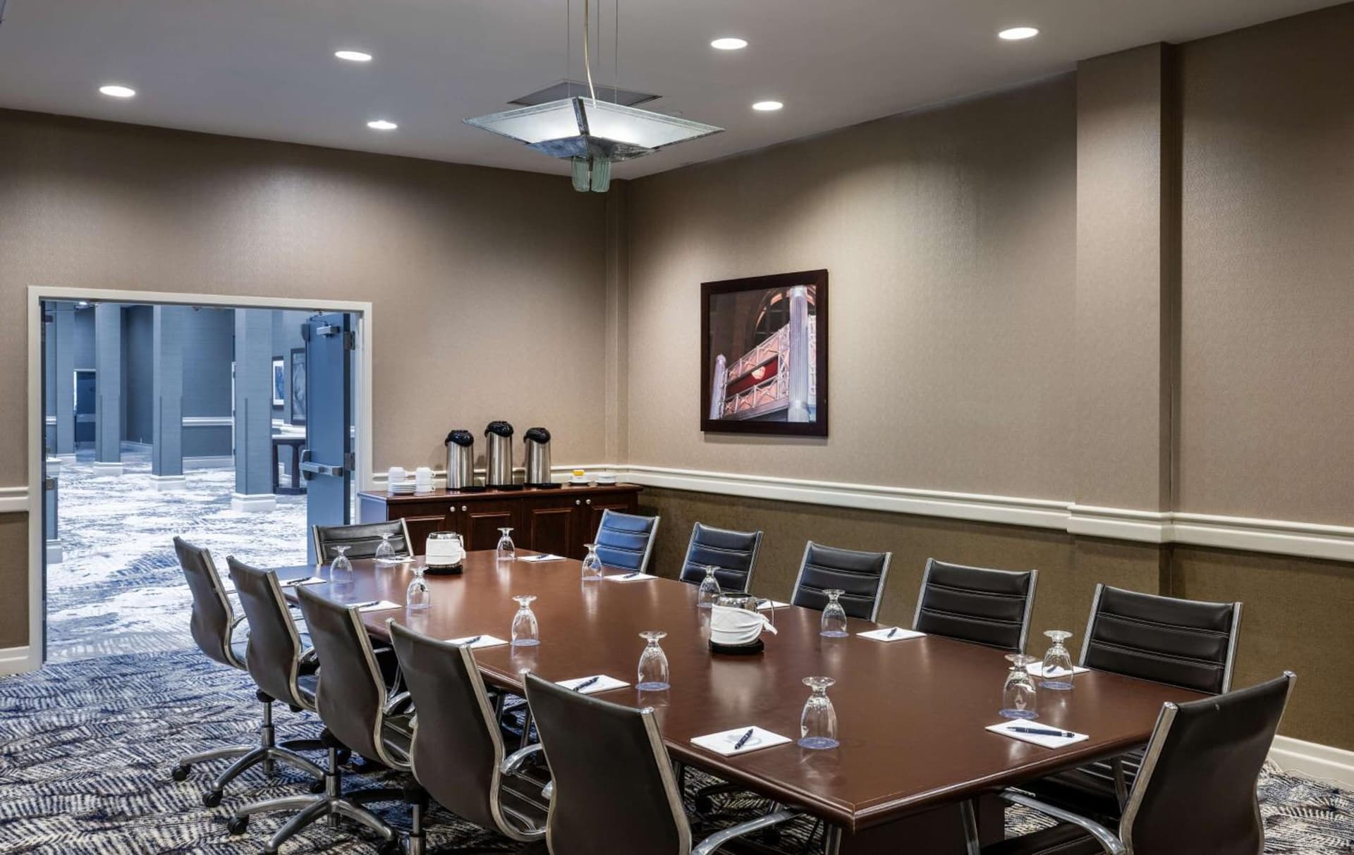 DoubleTree by Hilton Hotel Newark Airport gallery photo in Newark, NJ — image 52
