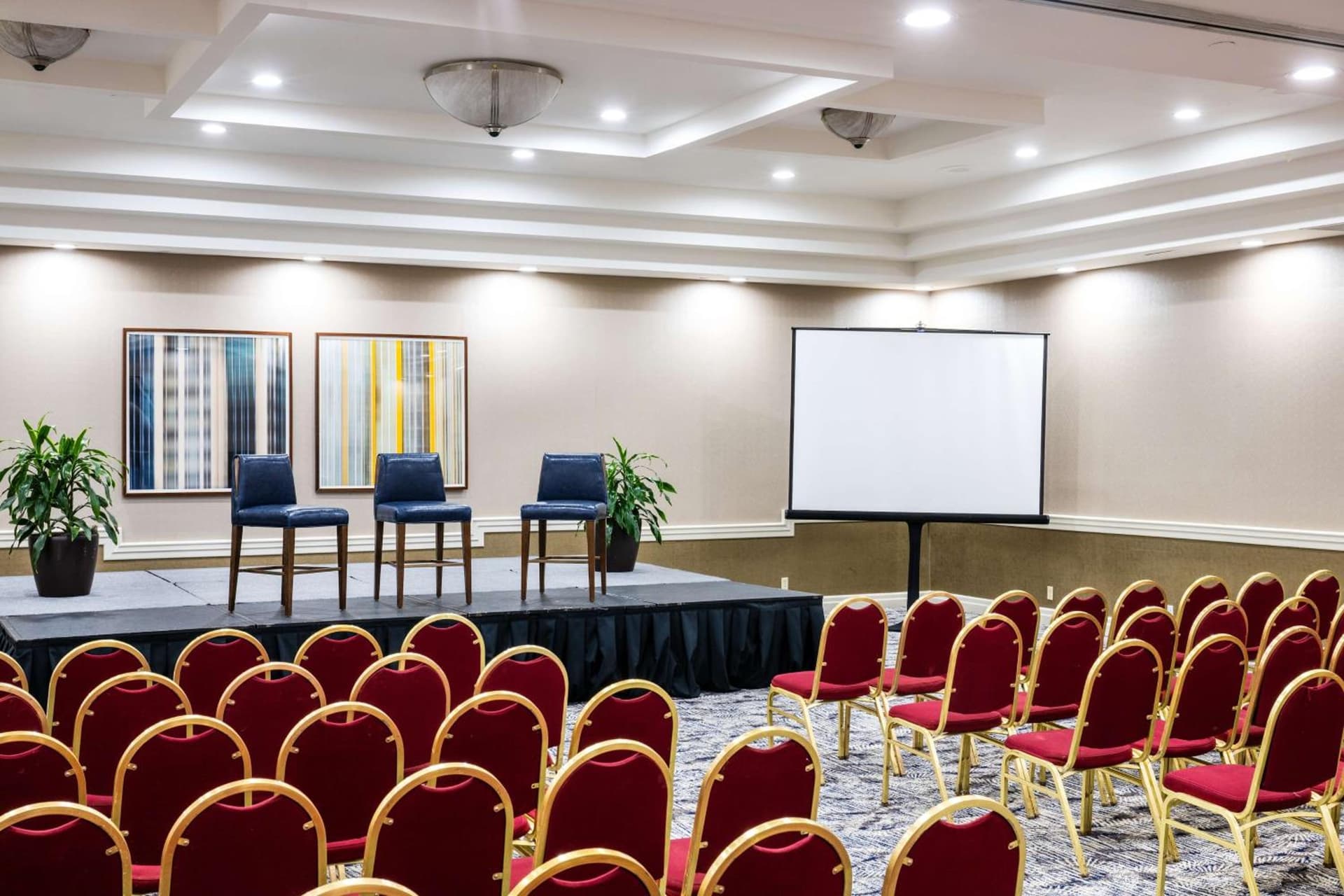 DoubleTree by Hilton Hotel Newark Airport gallery photo in Newark, NJ — image 14