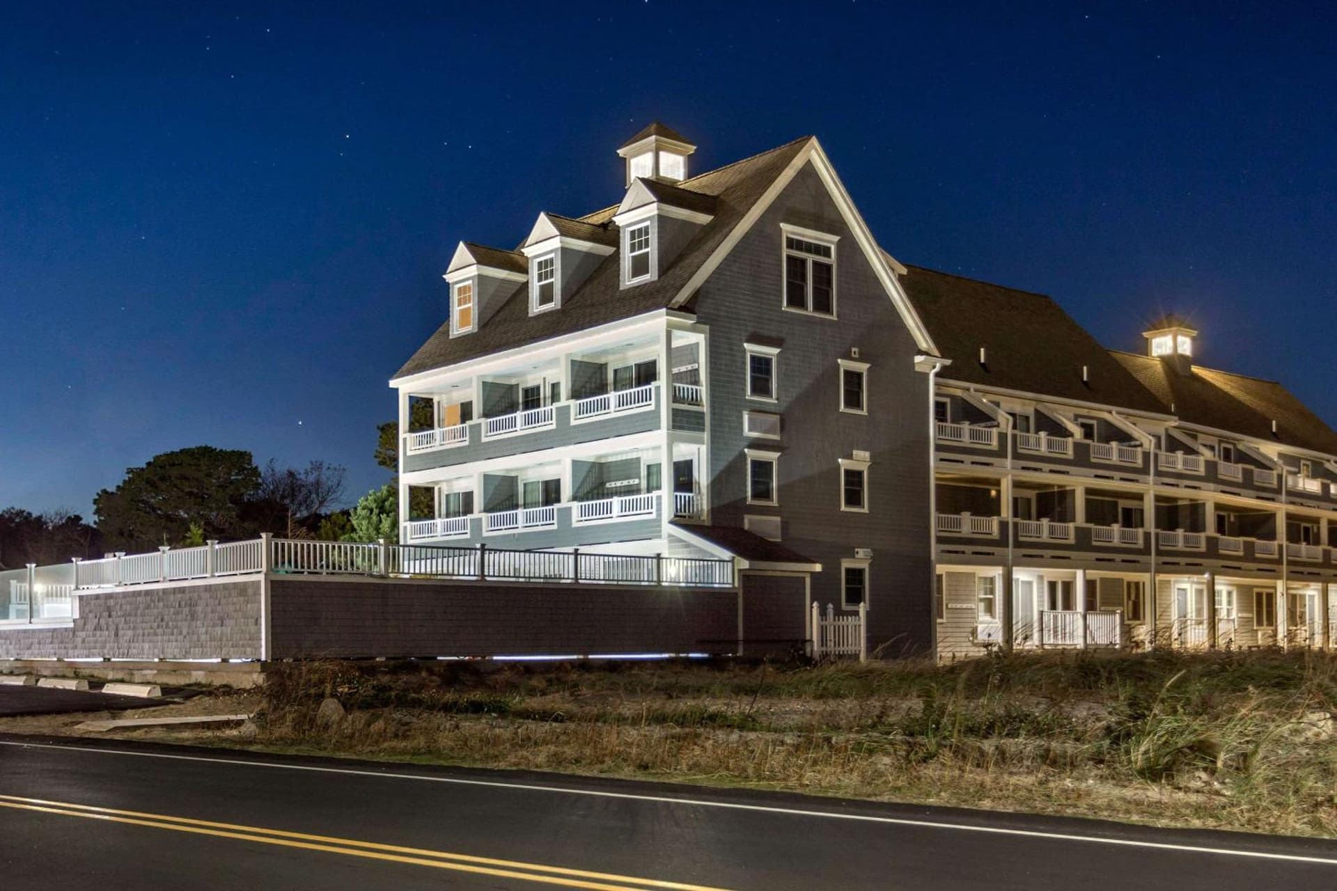 Bluegreen Vacations The Breakers Resort, an Ascend Collection Resort featured exterior or lobby in Dennis Port, MA — similar hotel