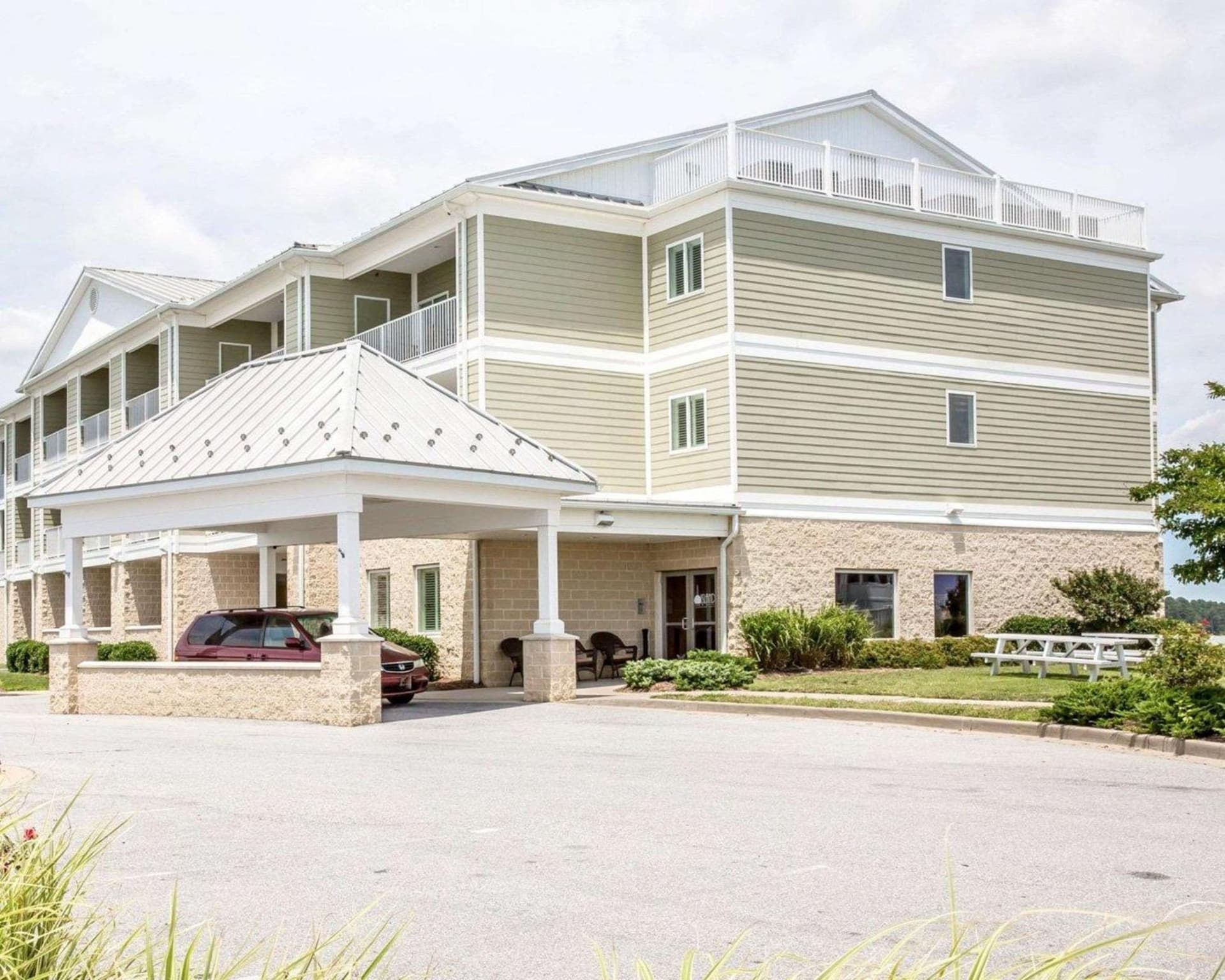 Island Inn & Suites, an Ascend Collection Hotel gallery photo in Piney Point, MD — image 37