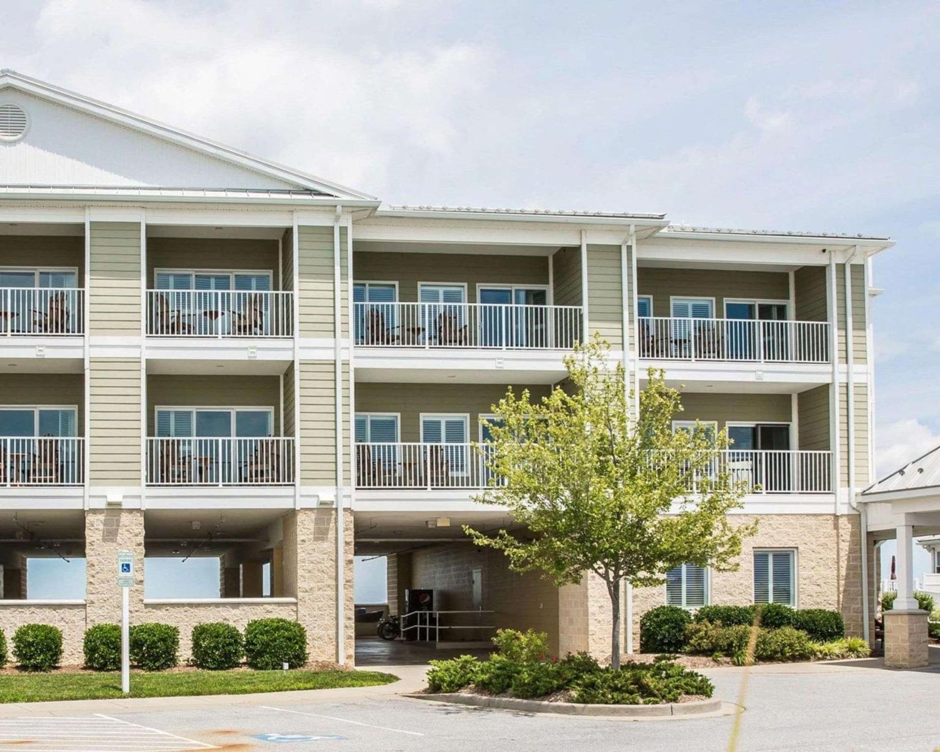 Island Inn & Suites, an Ascend Collection Hotel gallery photo in Piney Point, MD — image 35