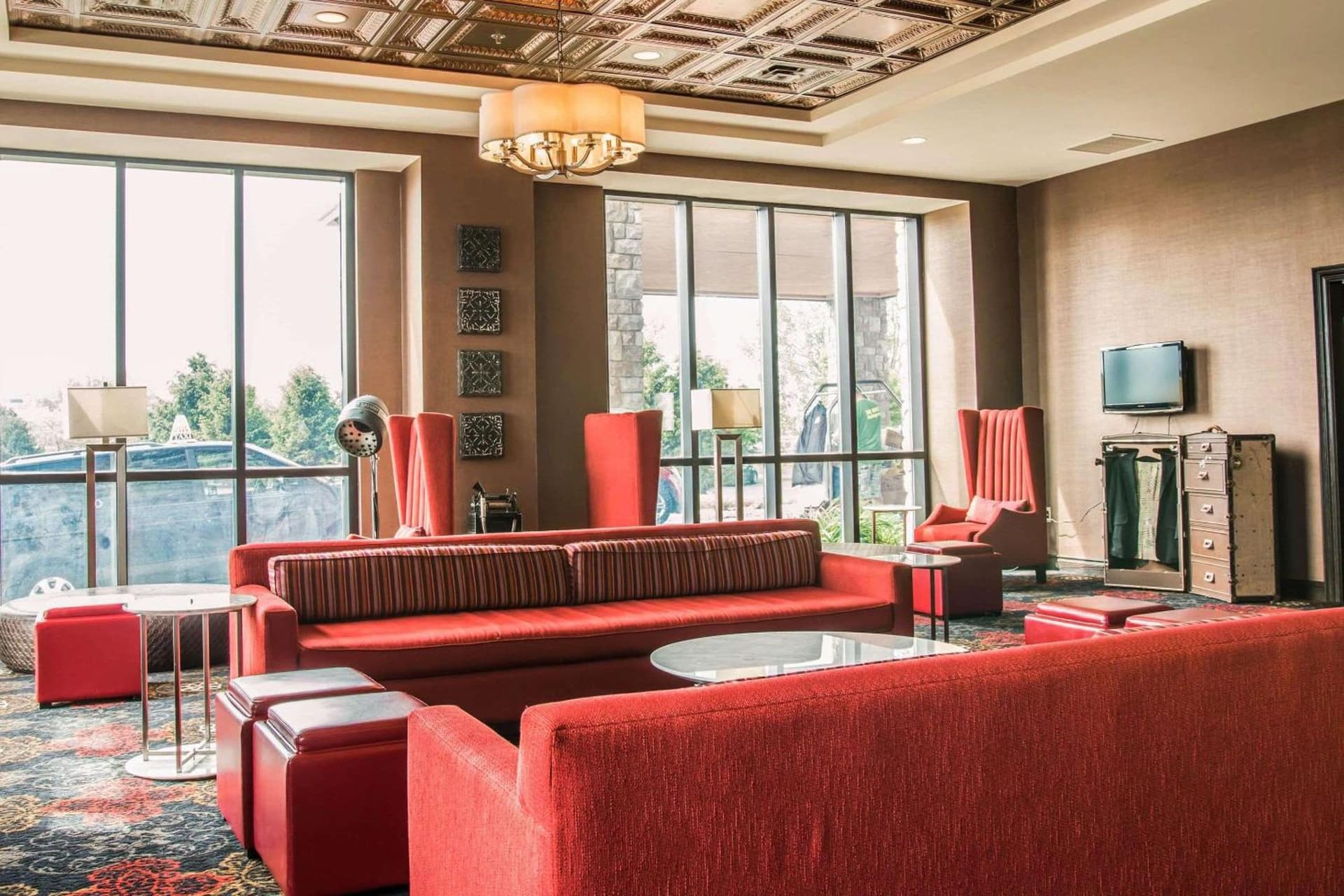 Shoreline Inn & Conference Center, an Ascend Collection Hotel gallery photo in Muskegon, MI — image 35