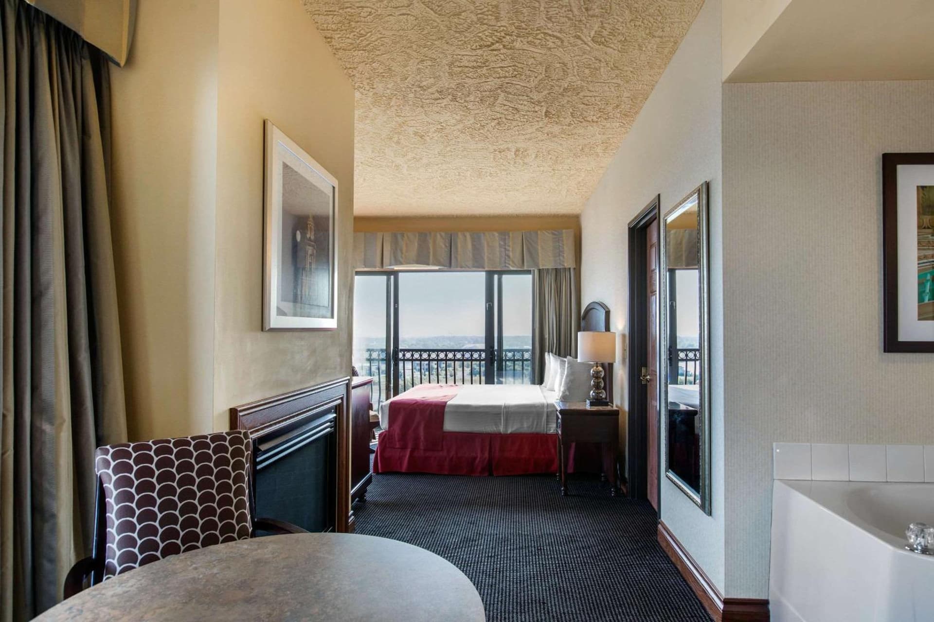 Shoreline Inn & Conference Center, an Ascend Collection Hotel gallery photo in Muskegon, MI — image 38