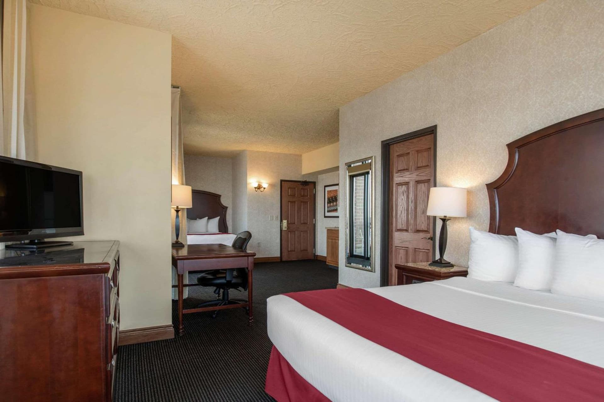 Shoreline Inn & Conference Center, an Ascend Collection Hotel gallery photo in Muskegon, MI — image 20