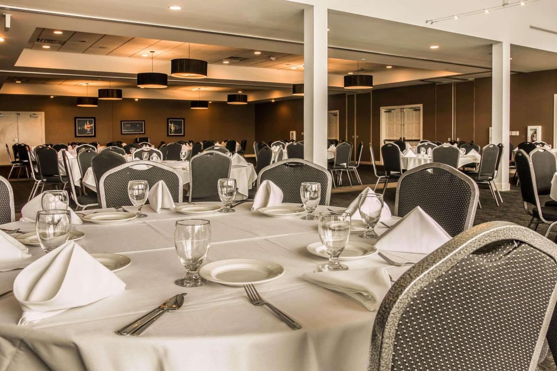Shoreline Inn & Conference Center, an Ascend Collection Hotel gallery photo in Muskegon, MI — image 31