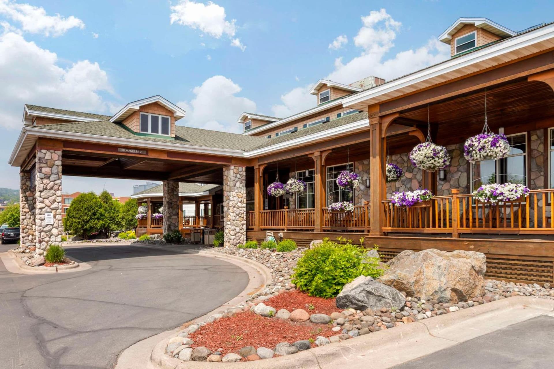 Lift Bridge Lodge, an Ascend Collection Hotel interior in Duluth, MN — gallery photo 2