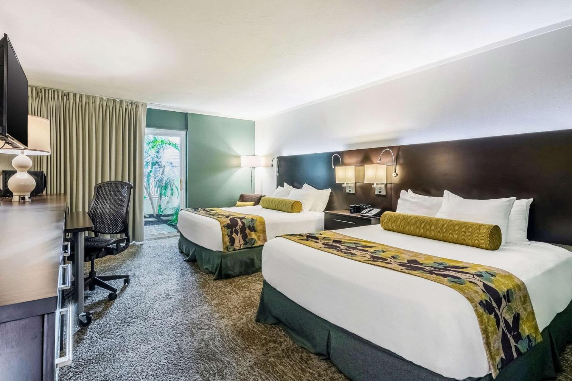 Oasis Hotel and Conv Center, an Ascend Collection Hotel gallery photo in Springfield, MO — image 34