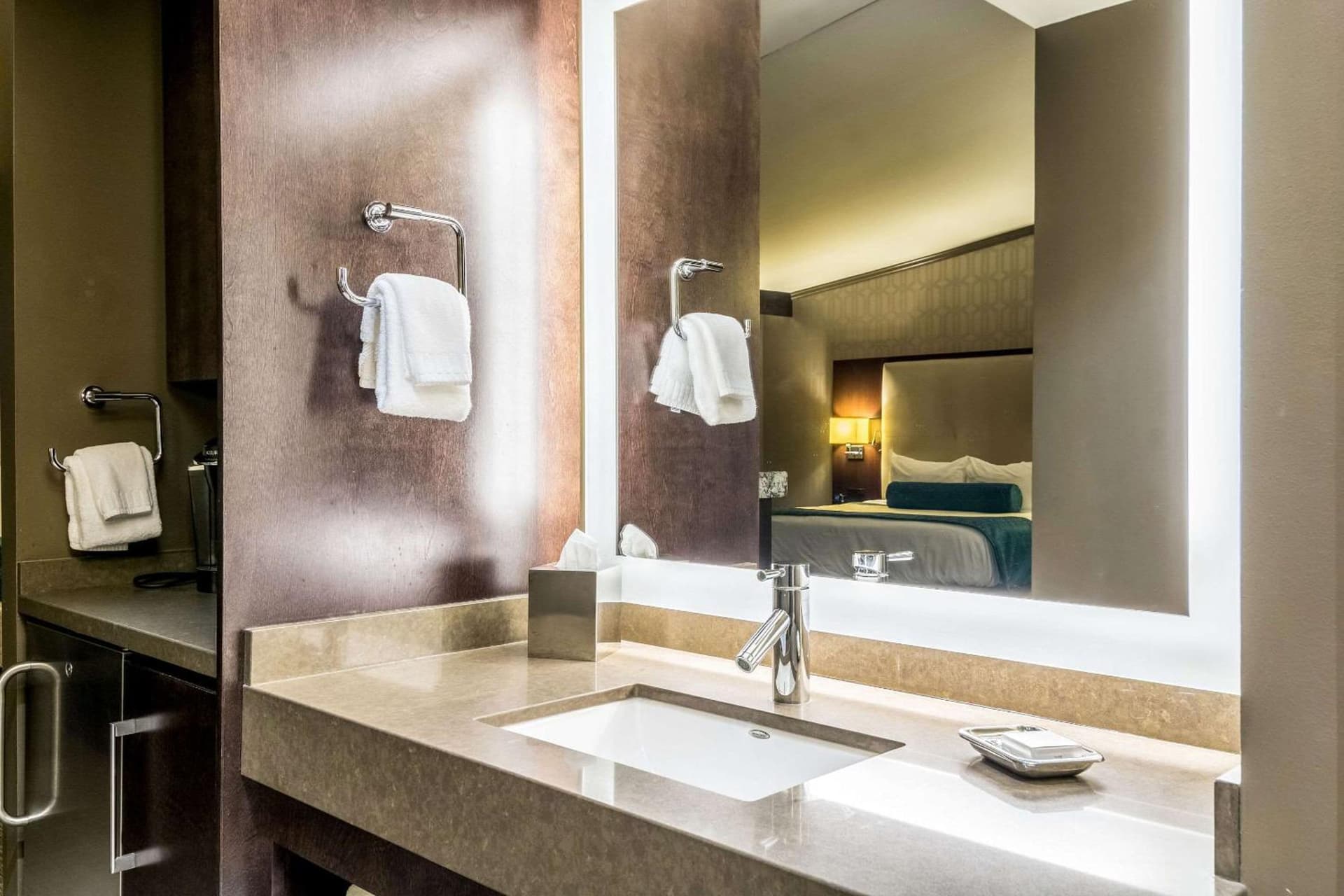 Oasis Hotel and Conv Center, an Ascend Collection Hotel gallery photo in Springfield, MO — image 19