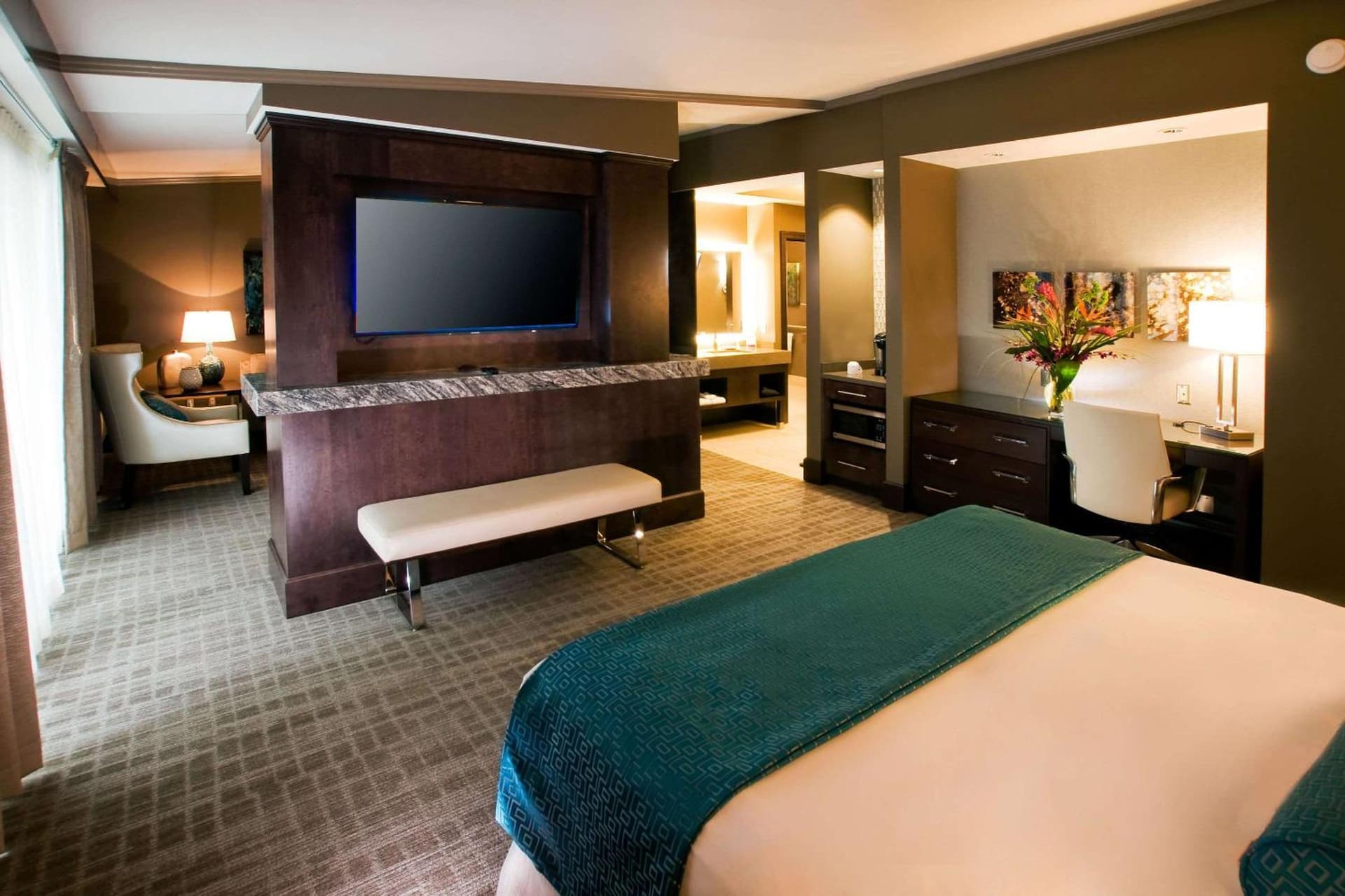 Oasis Hotel and Conv Center, an Ascend Collection Hotel gallery photo in Springfield, MO — image 6