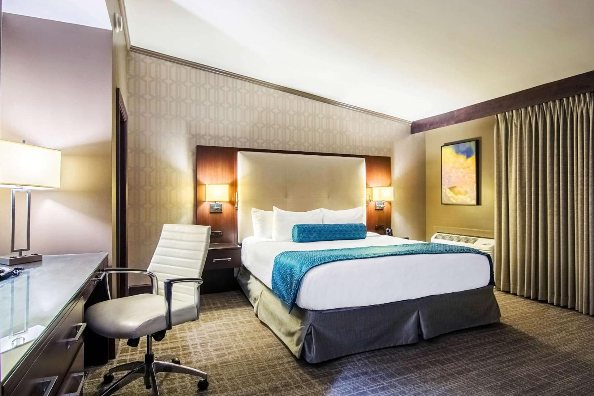 Oasis Hotel and Conv Center, an Ascend Collection Hotel gallery photo in Springfield, MO — image 42