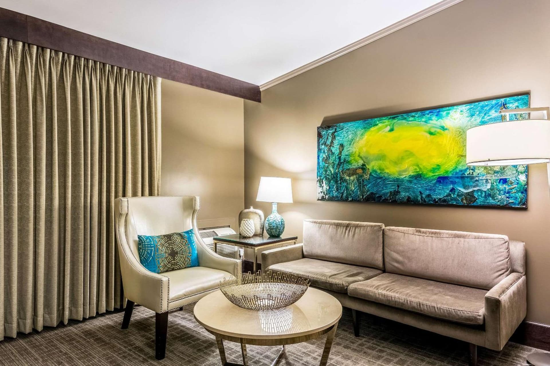 Oasis Hotel and Conv Center, an Ascend Collection Hotel gallery photo in Springfield, MO — image 4