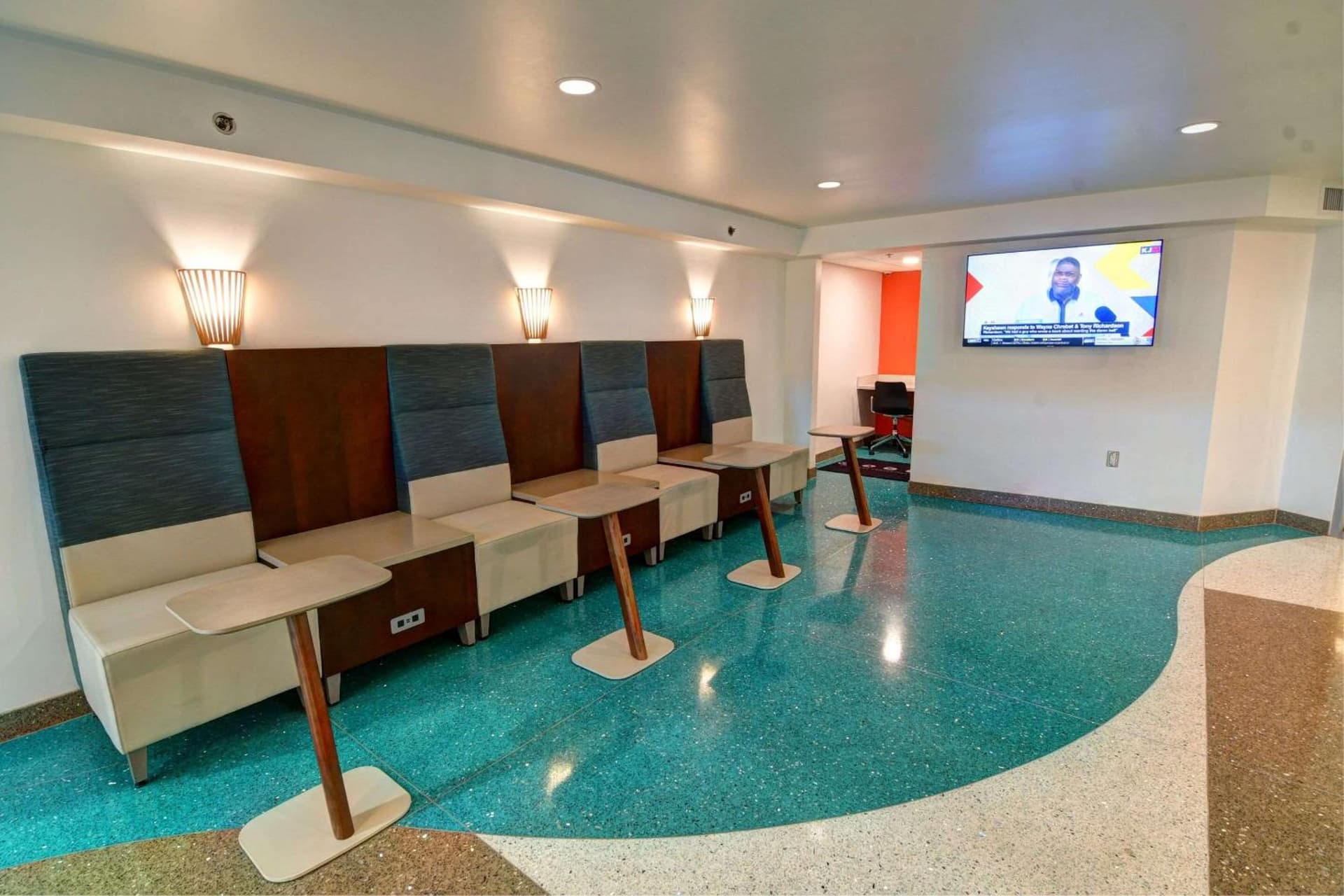 Oasis Hotel and Conv Center, an Ascend Collection Hotel gallery photo in Springfield, MO — image 7