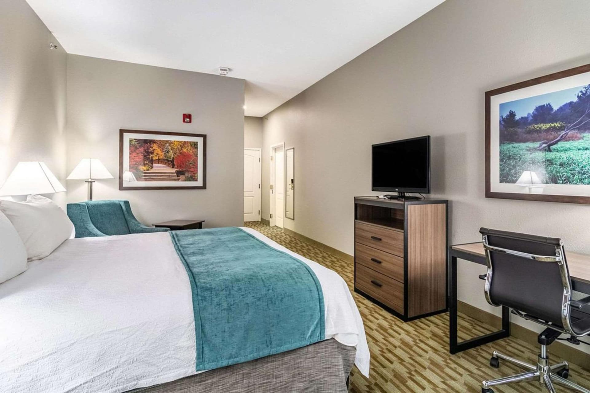 Riverview Inn & Suites, an Ascend Collection Hotel gallery photo in Rockford, IL — image 32