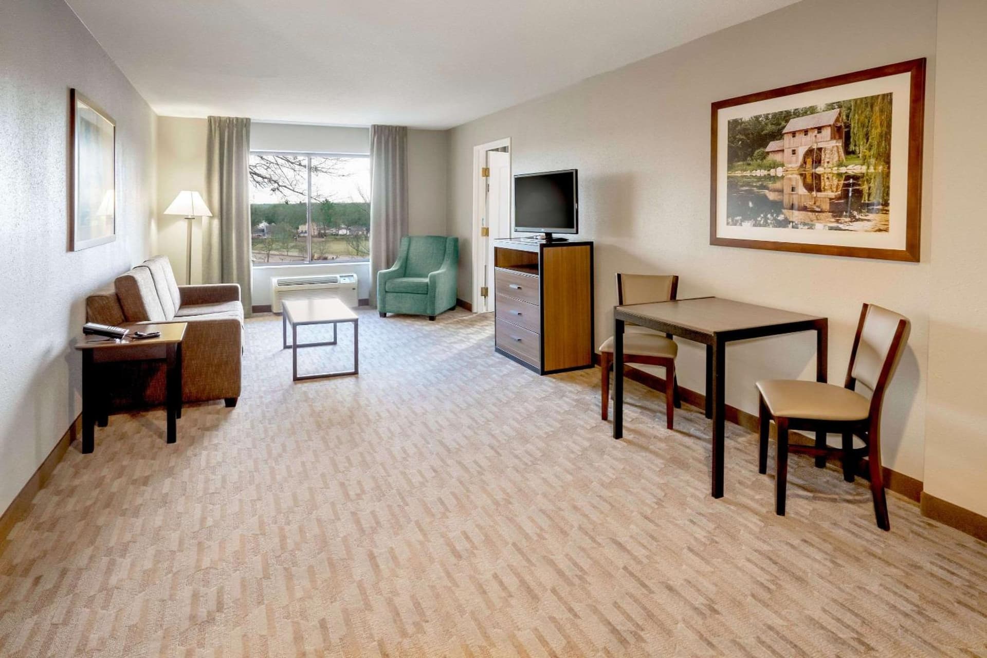 Riverview Inn & Suites, an Ascend Collection Hotel gallery photo in Rockford, IL — image 47