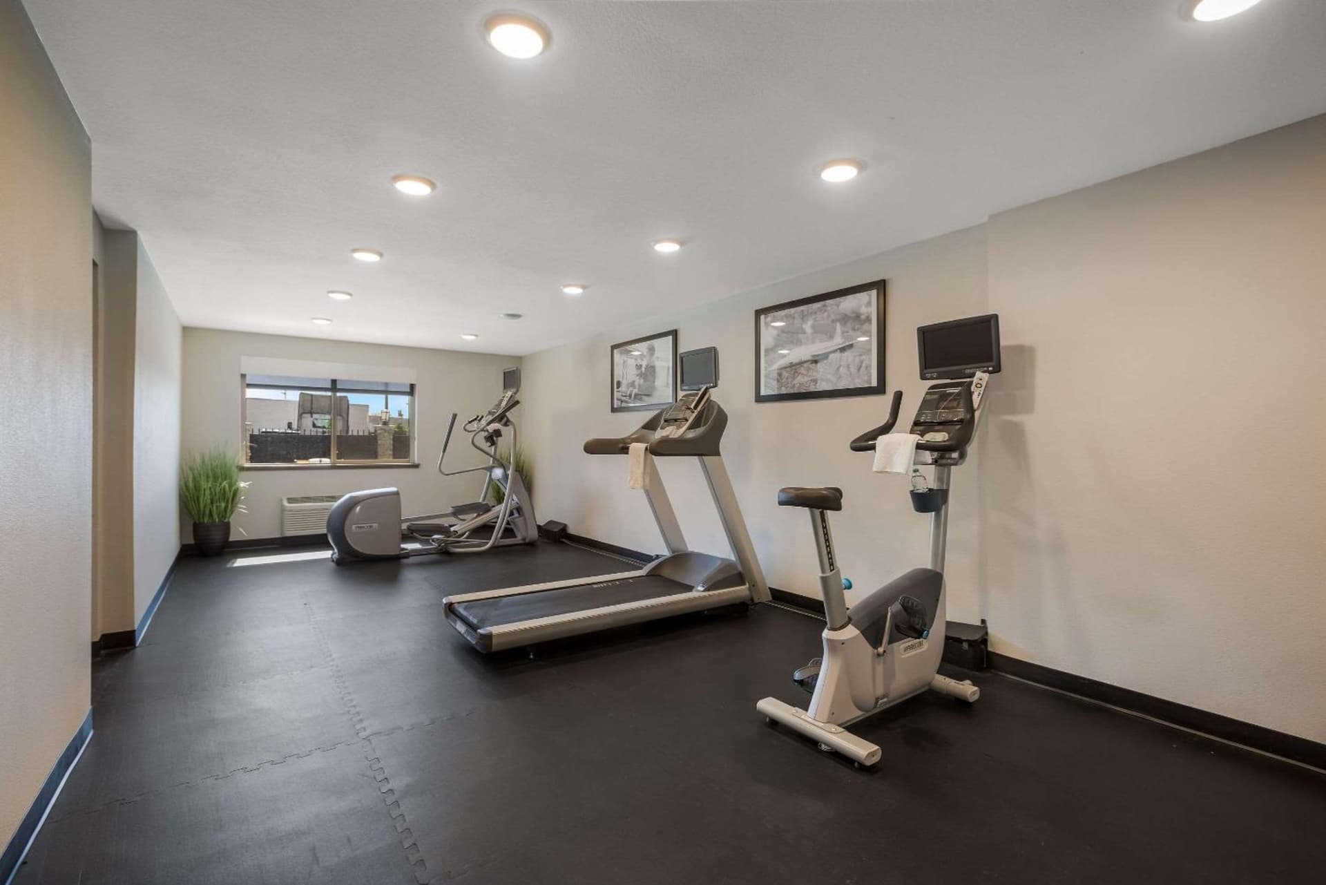 Hotel 28 Boise Airport, an Ascend Collection Hotel gallery photo in Boise, ID — image 32