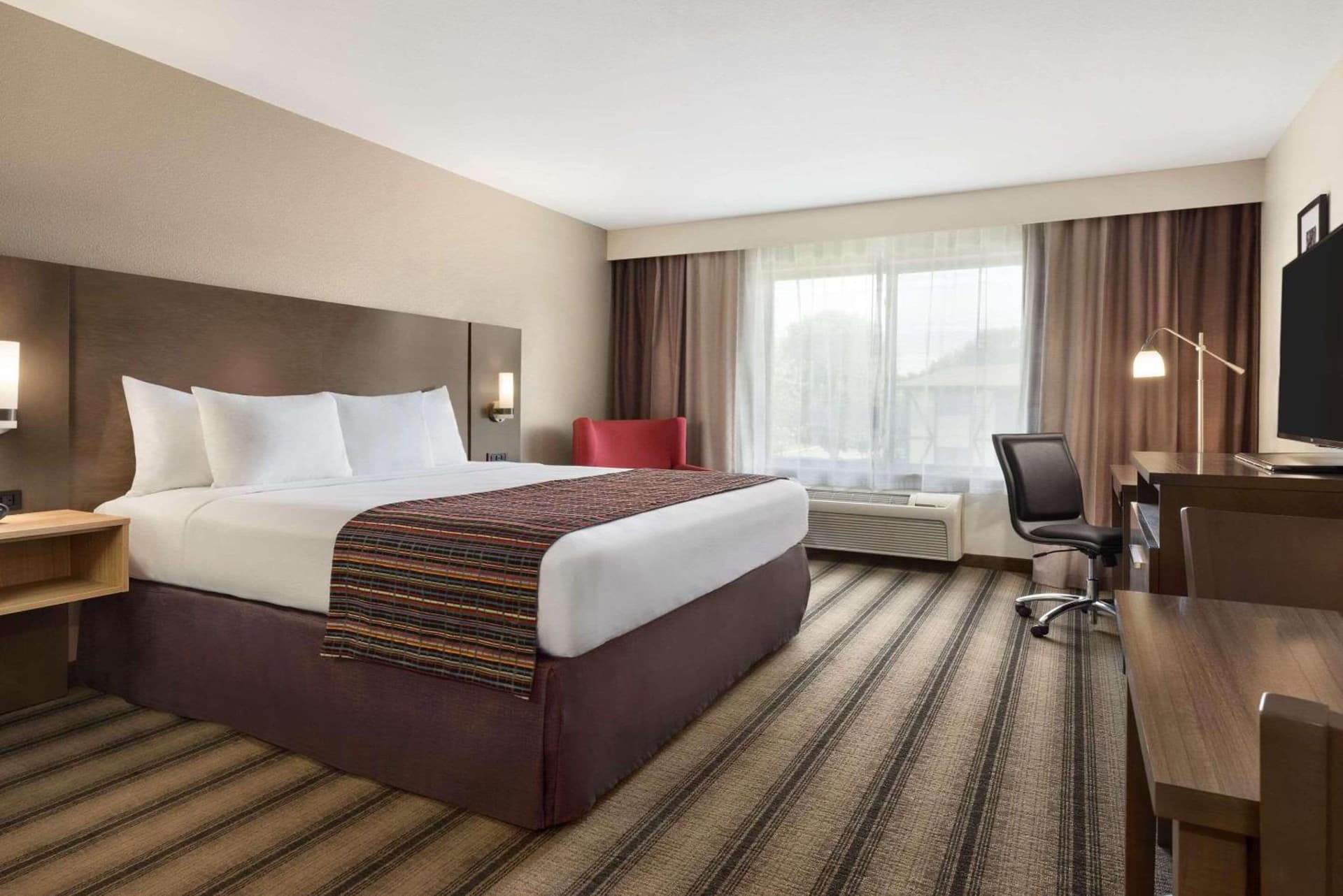 Country Inn & Suites by Radisson, St Cloud West, MN gallery photo in Saint Cloud, MN — image 4