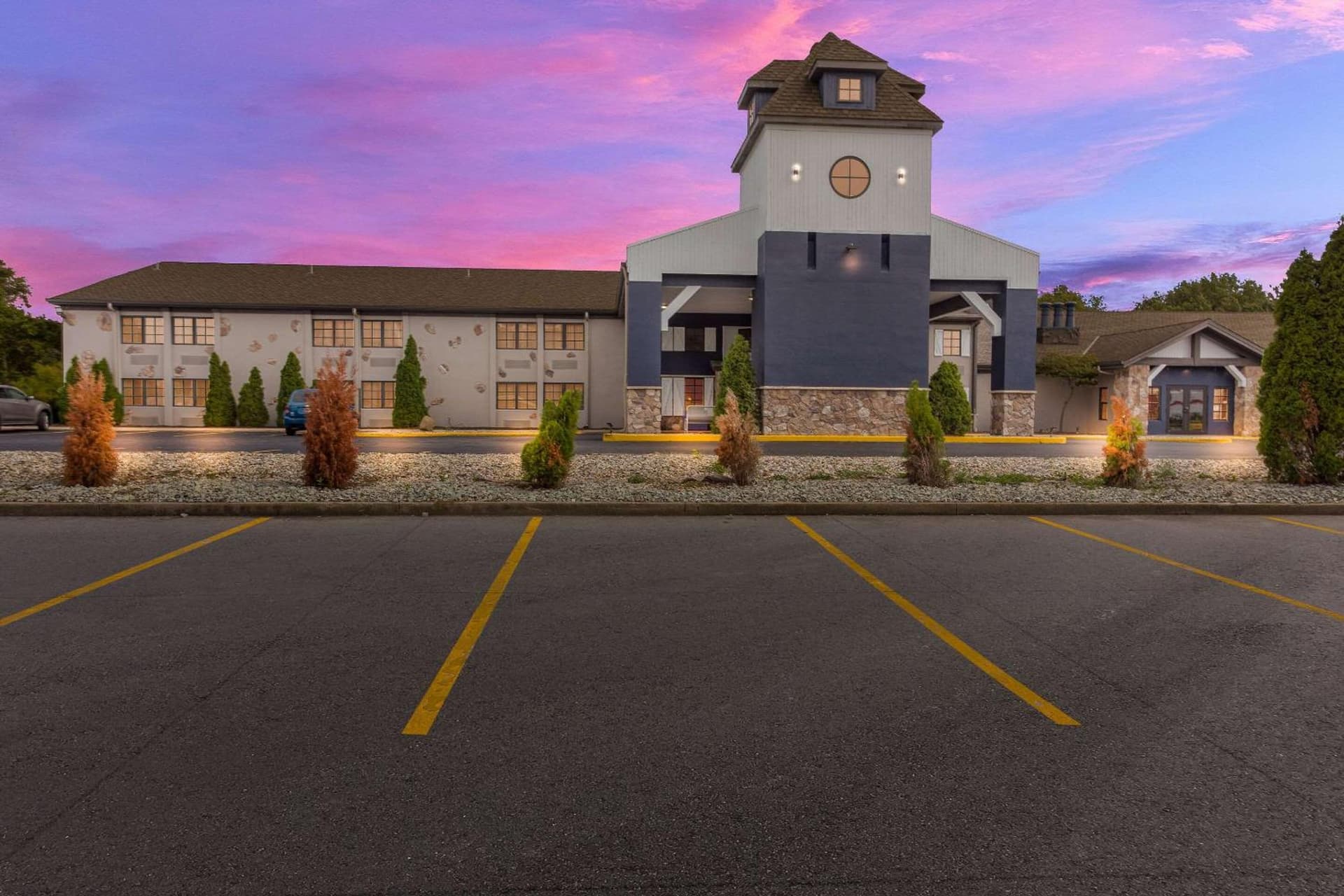 Wingate by Wyndham South Bend - Notre Dame property views in South Bend, IN — gallery photo 3
