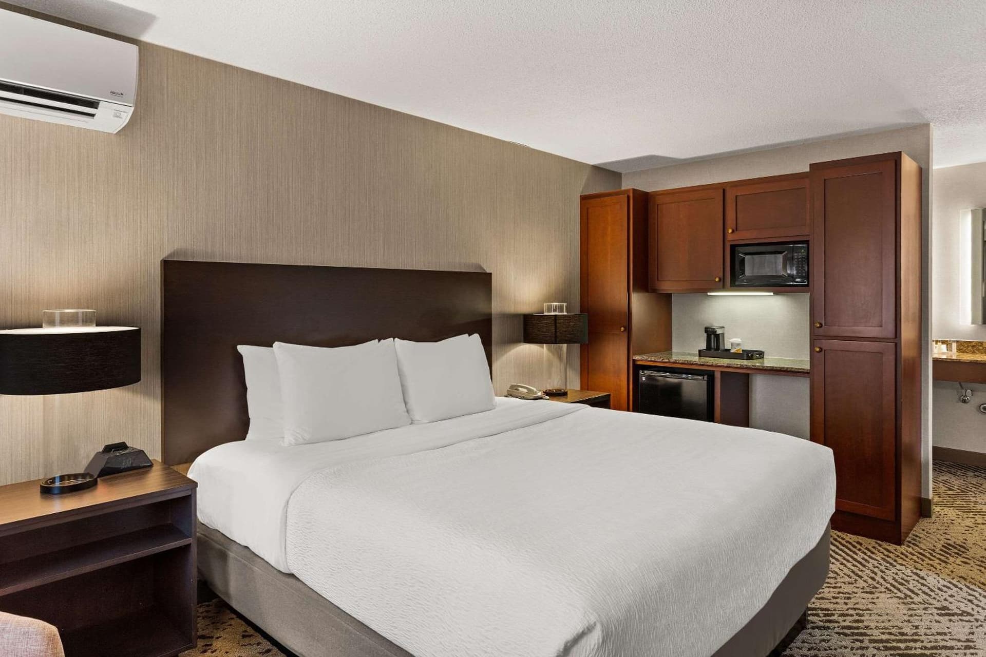 Wingate by Wyndham South Bend - Notre Dame gallery photo in South Bend, IN — image 39