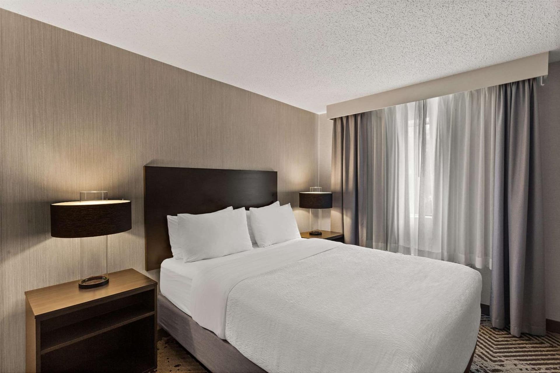 Wingate by Wyndham South Bend - Notre Dame gallery photo in South Bend, IN — image 36