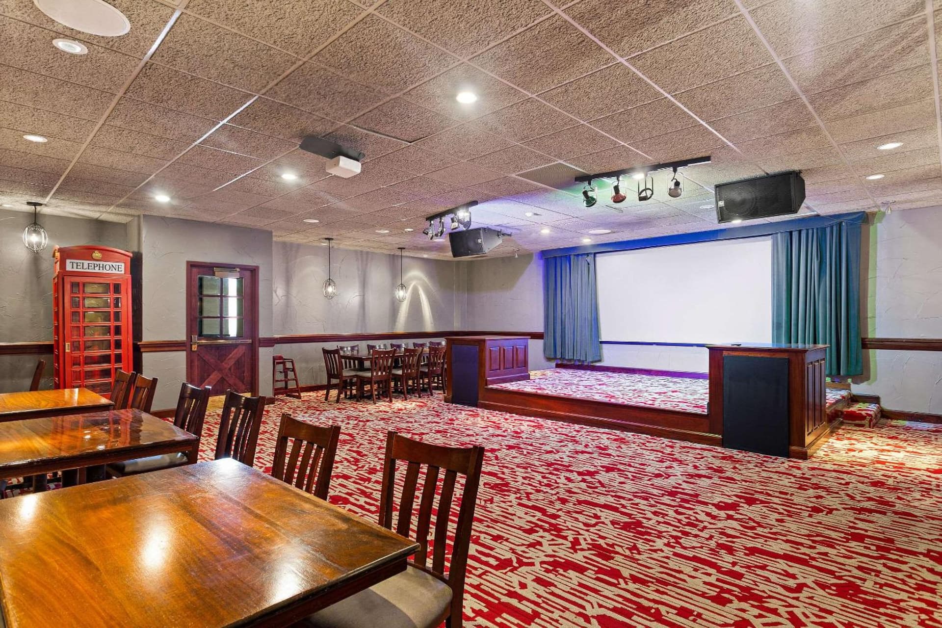Wingate by Wyndham South Bend - Notre Dame gallery photo in South Bend, IN — image 32