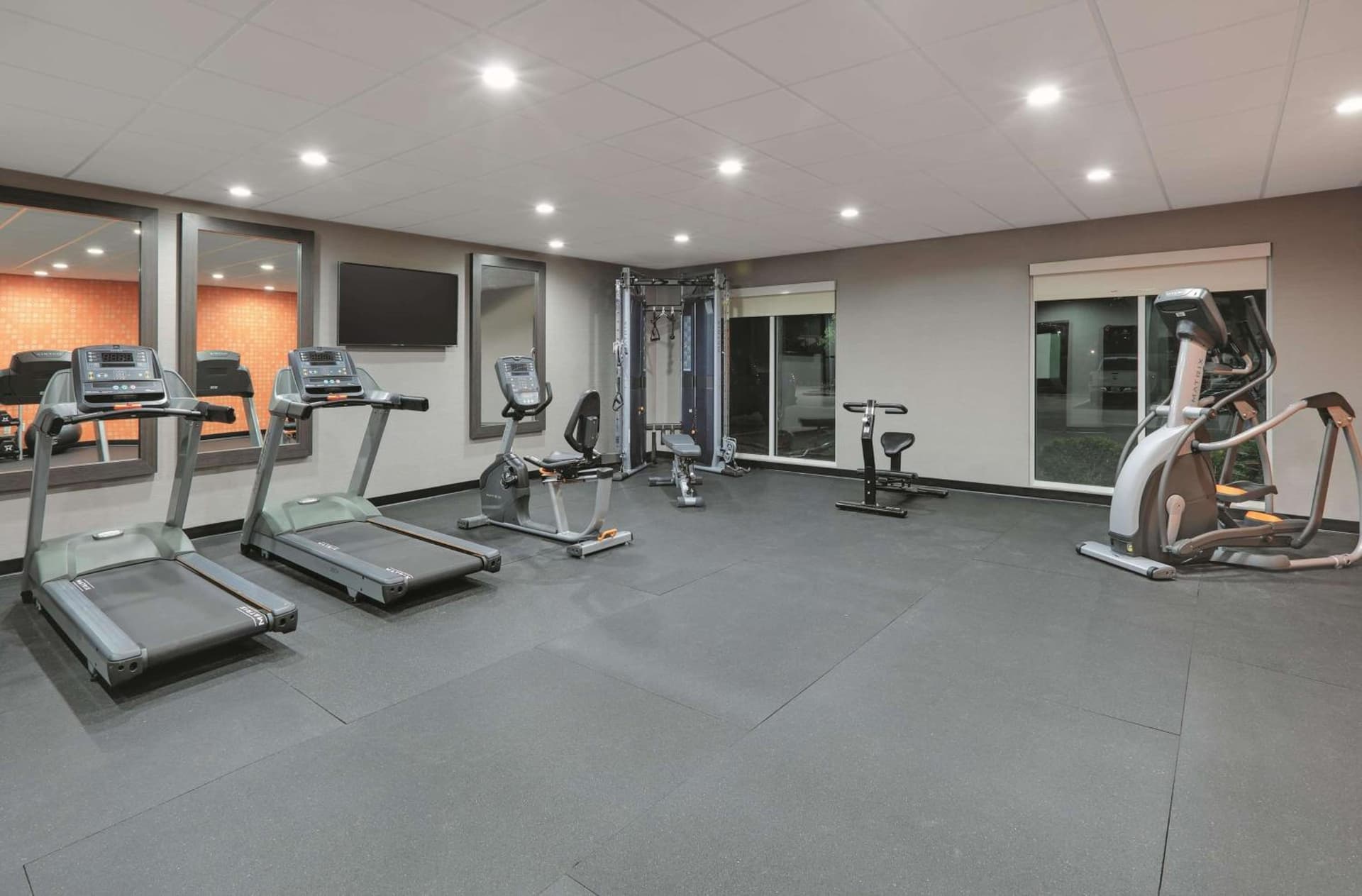 La Quinta by Wyndham Tyler South interior in Tyler, TX — gallery photo 2