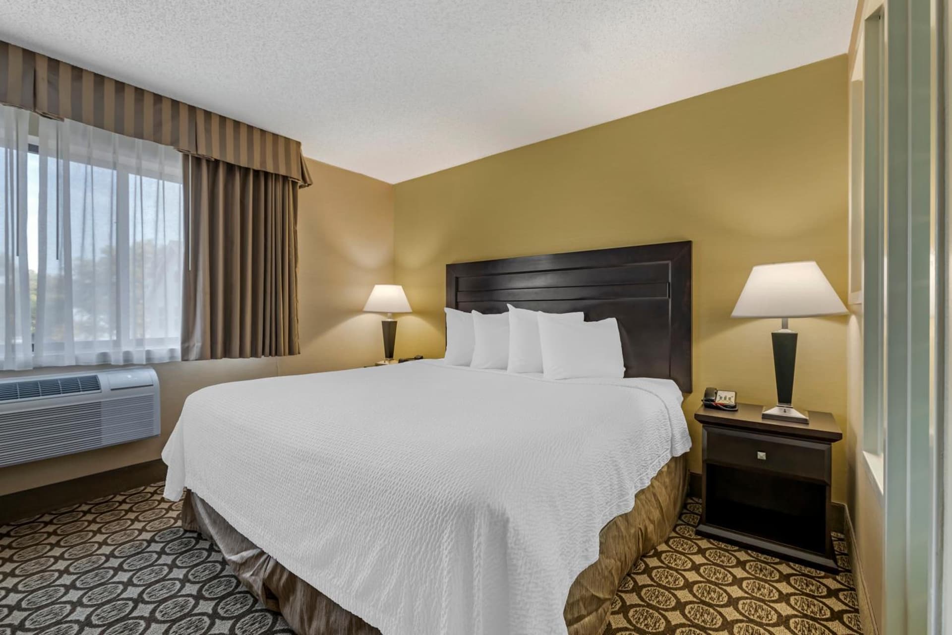 Best Western Plus InnTowner Madison interior in Madison, WI — gallery photo 2