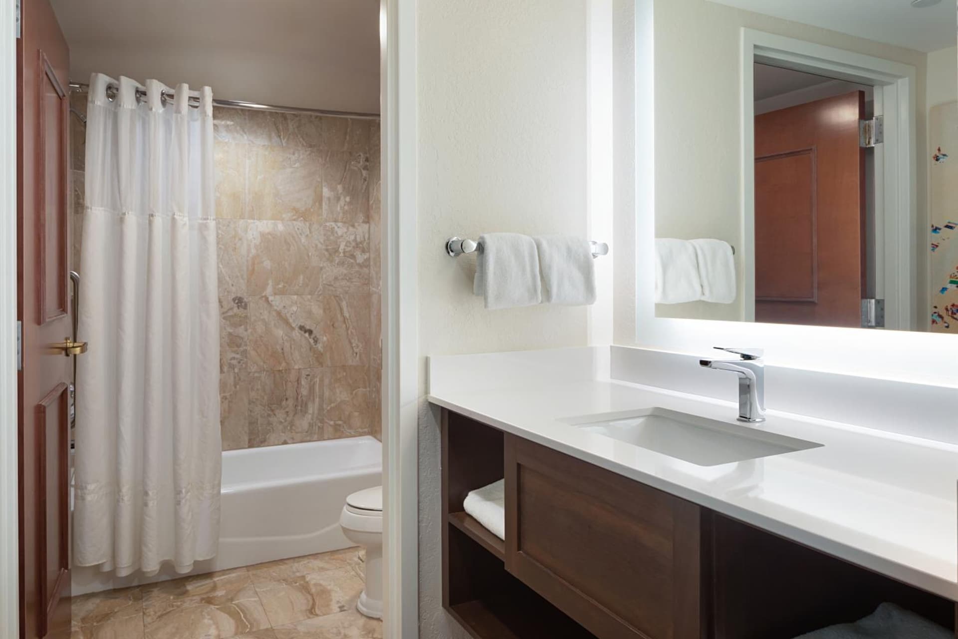 The Atlantic Suites on the Ave gallery photo in Delray Beach, FL — image 28