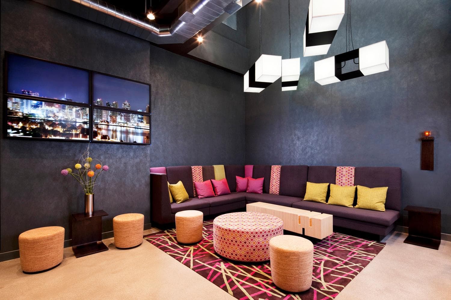 Aloft by Marriott New York Brooklyn interior in Brooklyn, NY — gallery photo 2