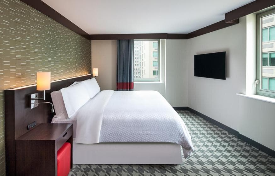 Four Points by Sheraton New York Downtown interior in New York, NY — gallery photo 2