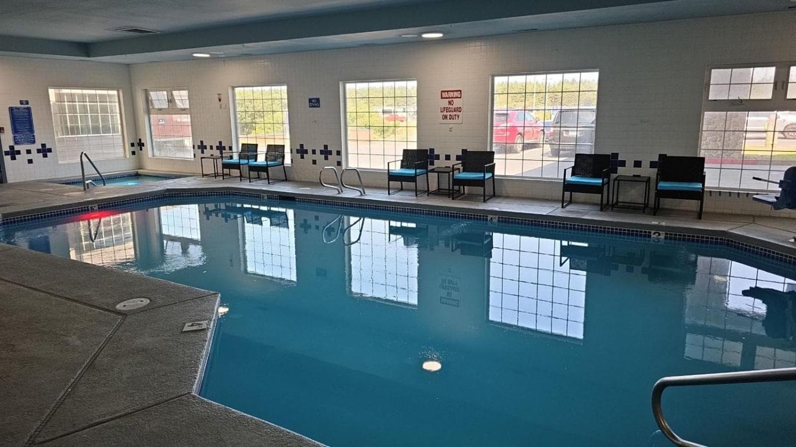 Lighthouse Suites Inn interior in Ocean Shores, WA — gallery photo 2