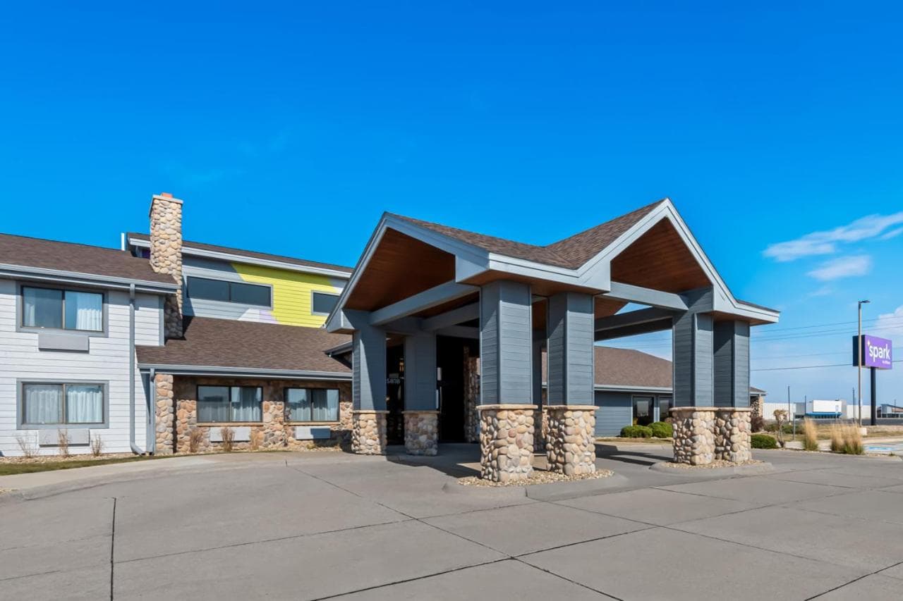 Spark by Hilton Cedar Falls gallery photo in Cedar Falls, IA — image 12