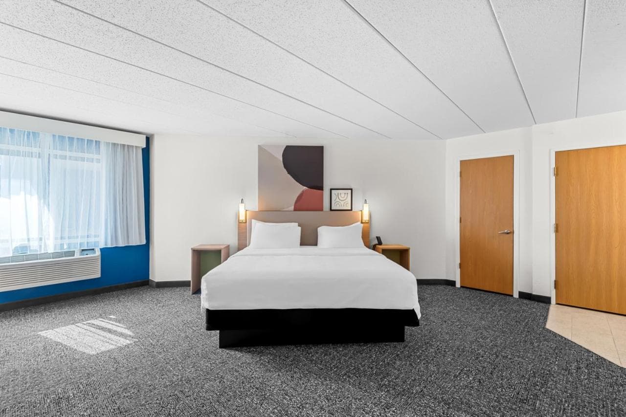 Spark by Hilton Cedar Falls gallery photo in Cedar Falls, IA — image 22