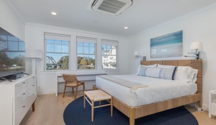 Canoe Place Waterfront Residences property views in Hampton Bays, NY — gallery photo 3