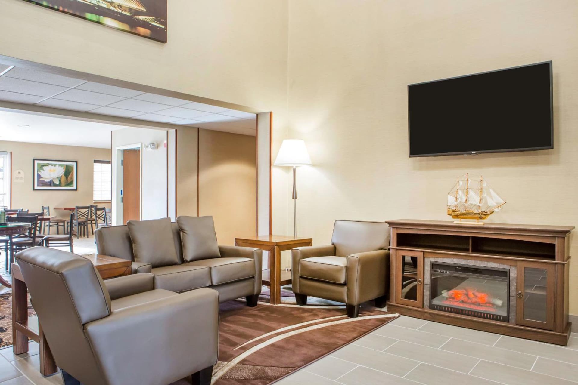 Hawthorn Extended Stay by Wyndham Milwaukee Airport gallery photo in Milwaukee, WI — image 32