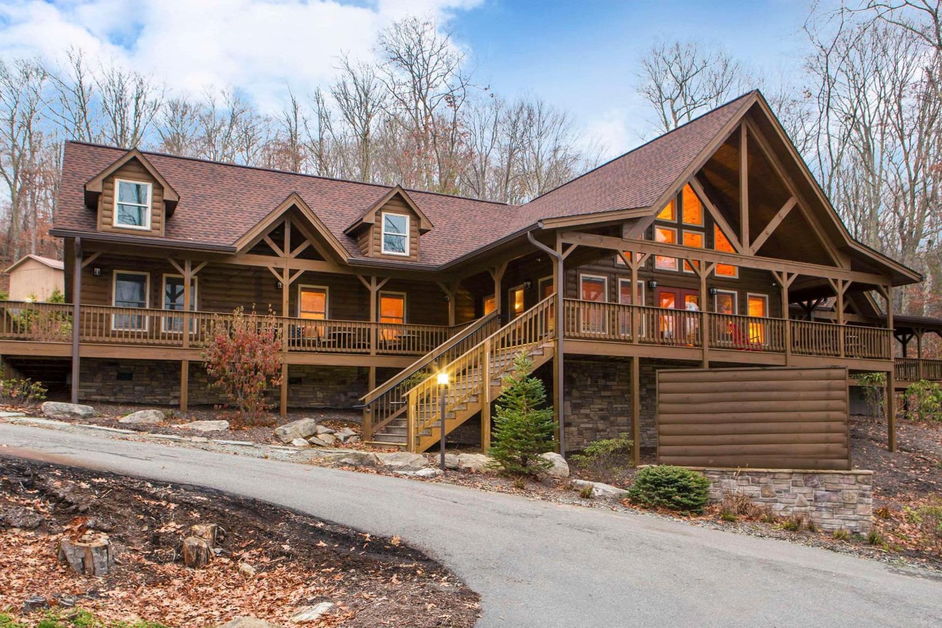 Bluegreen Vacations Blue Ridge Village, an Ascend Collection Resort featured exterior or lobby in Banner Elk, NC — similar hotel