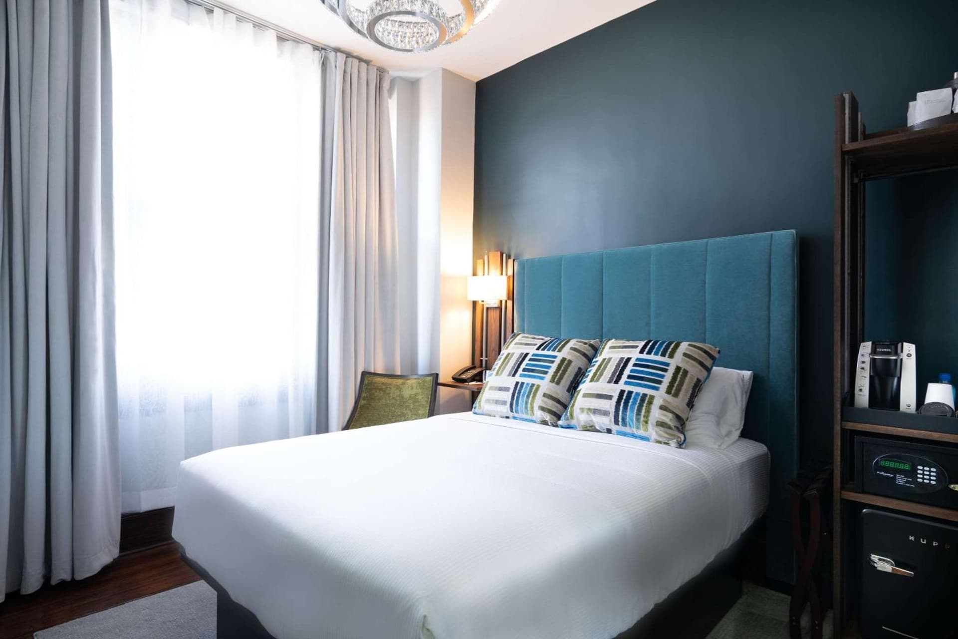 The Esquire Hotel Downtown Gastonia, an Ascend Collection Hotel gallery photo in Gastonia, NC — image 6