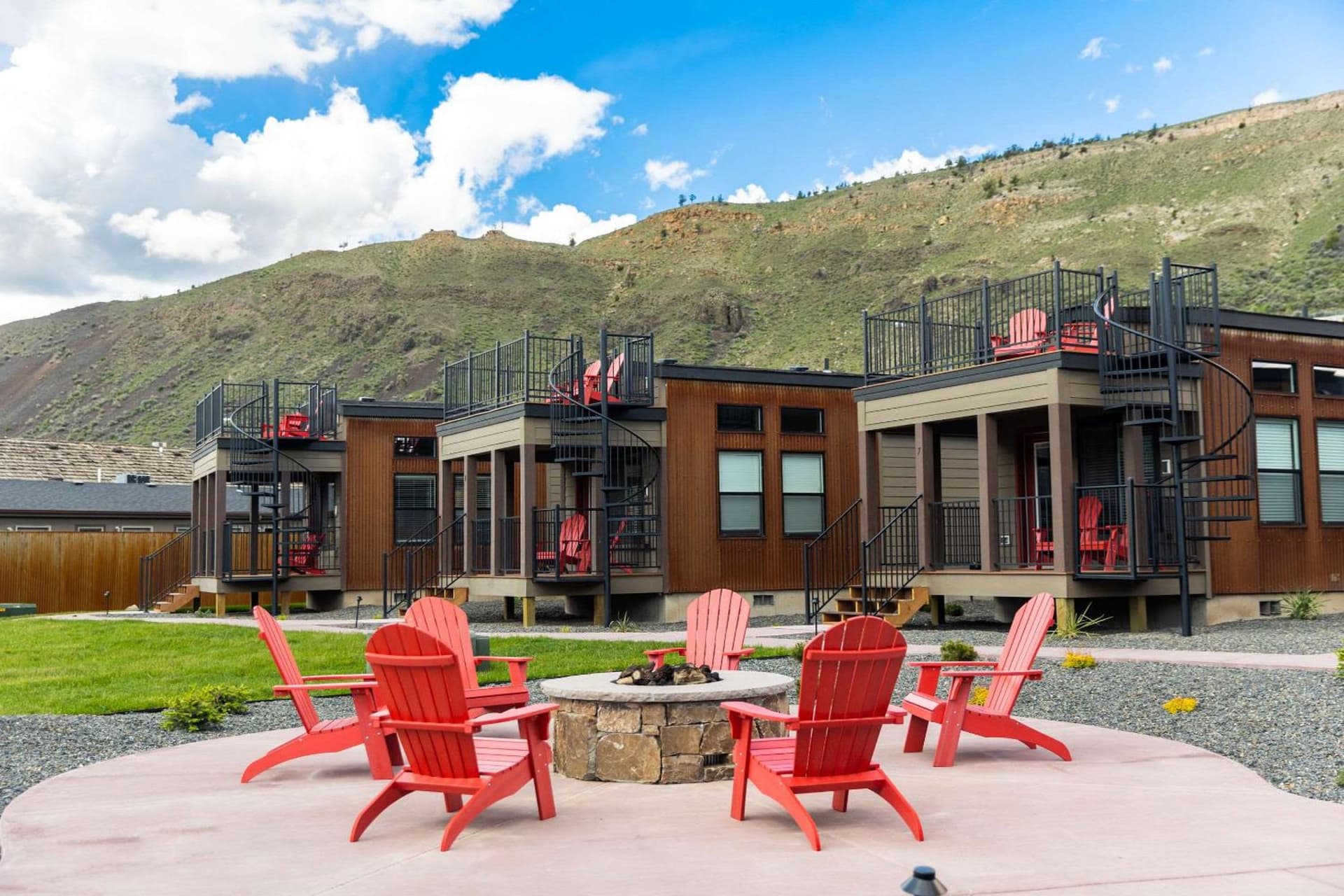 Ridgeline Hotel at Yellowstone, an Ascend Collection Hotel featured exterior or lobby in Gardiner, MT — similar hotel