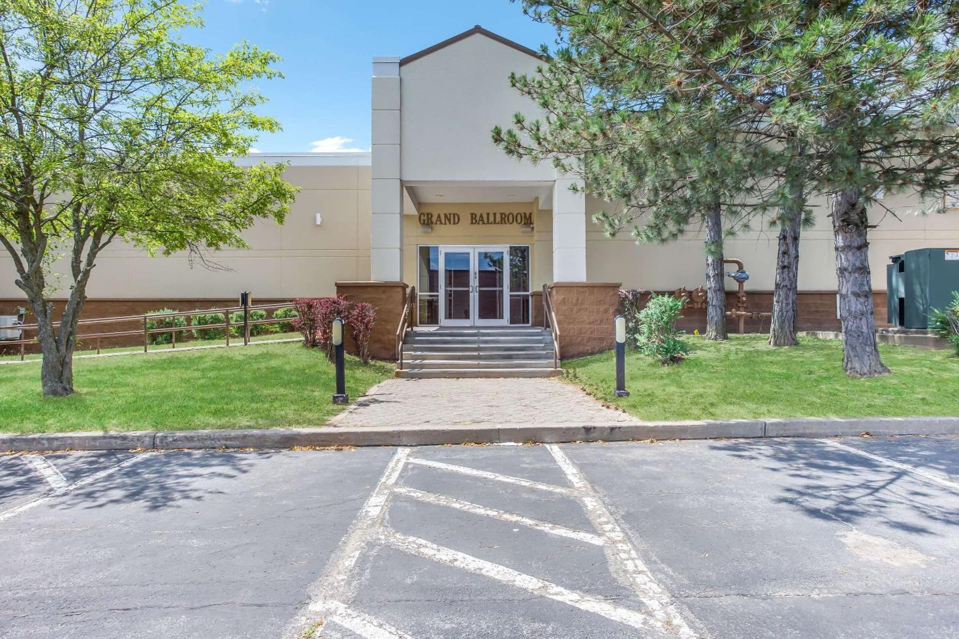 Burrstone Inn, an Ascend Collection Hotel gallery photo in Utica, NY — image 29