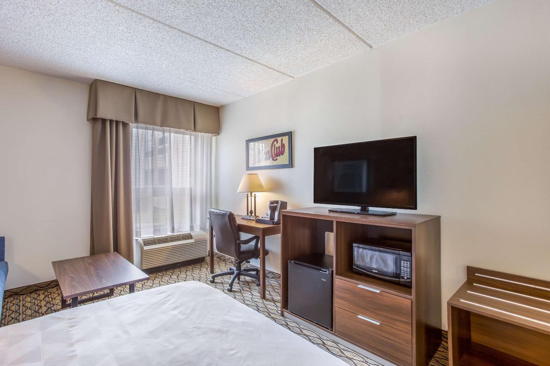 Burrstone Inn, an Ascend Collection Hotel gallery photo in Utica, NY — image 36