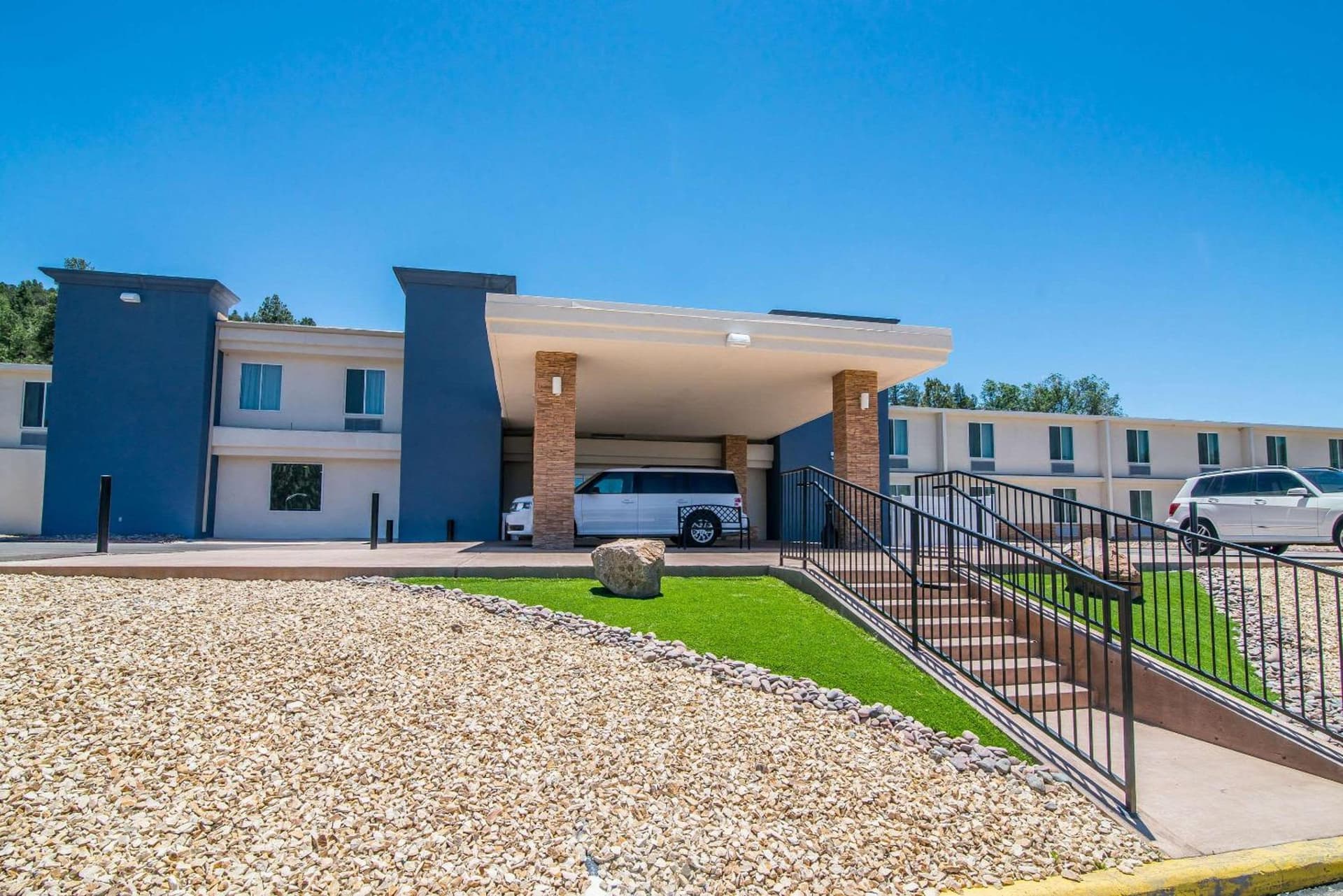 Elevate Hotel at Sierra Blanca Ruidoso interior in Ruidoso, NM — gallery photo 2