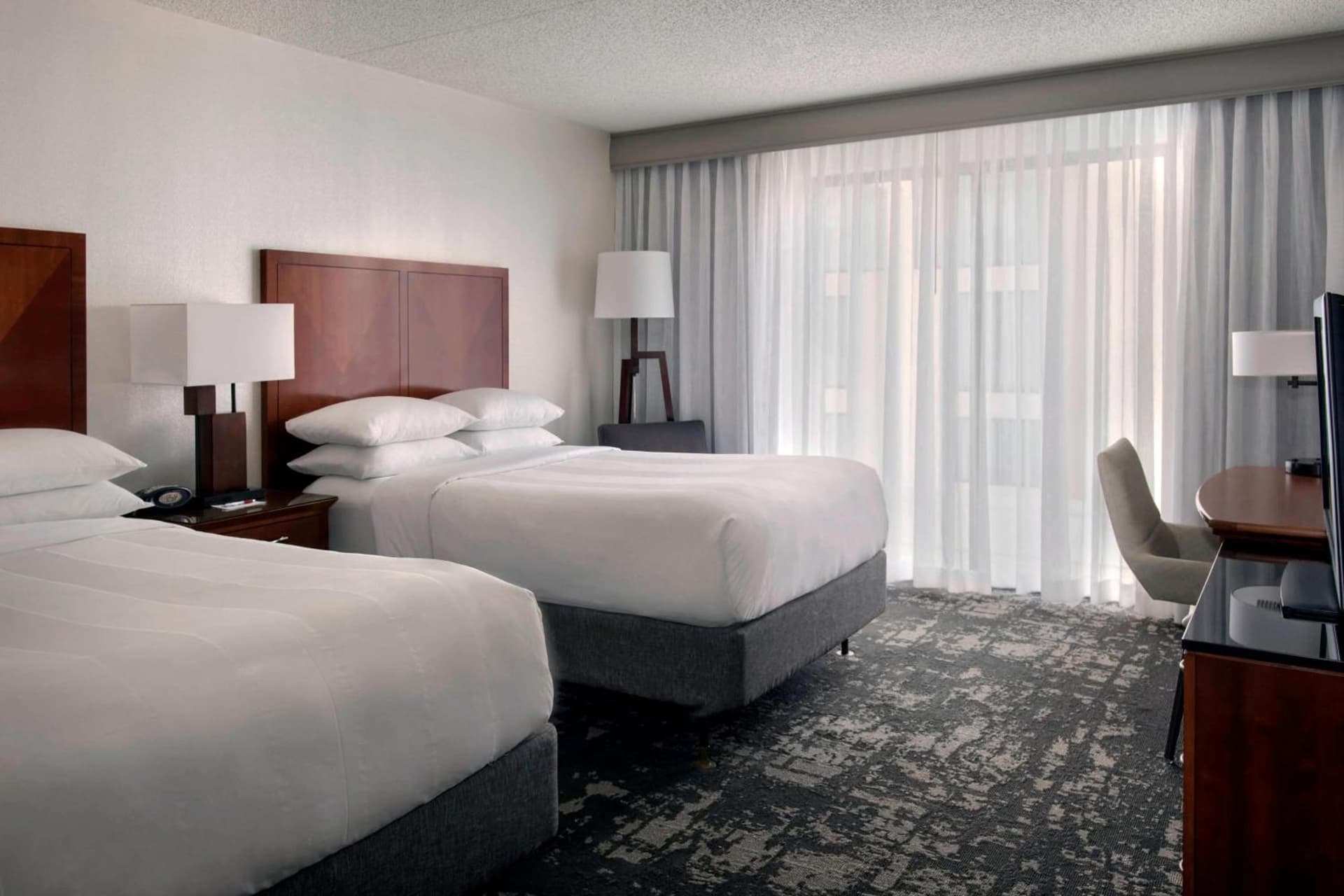 Marriott Park Ridge interior in Park Ridge, NJ — gallery photo 2