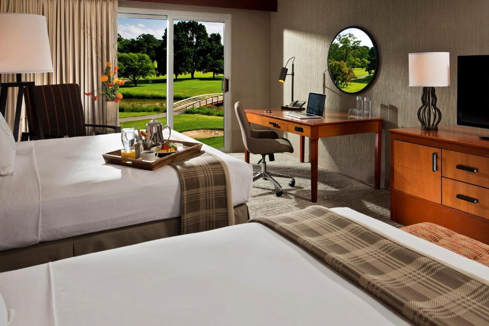 Eaglewood Resort & Spa gallery photo in Itasca, IL — image 56