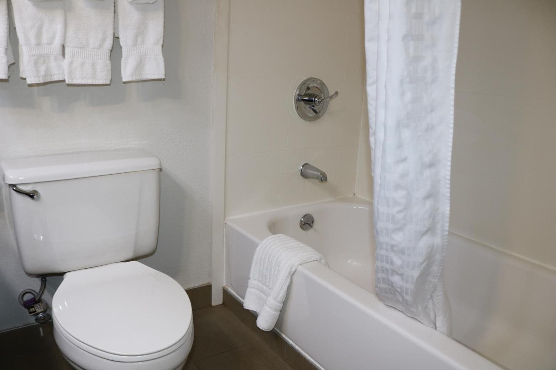 Comfort Suites Near Casinos gallery photo in Norwich, CT — image 20